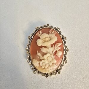 Vintage GERRY'S Flower Cameo Brooch Pendant Pin 2"